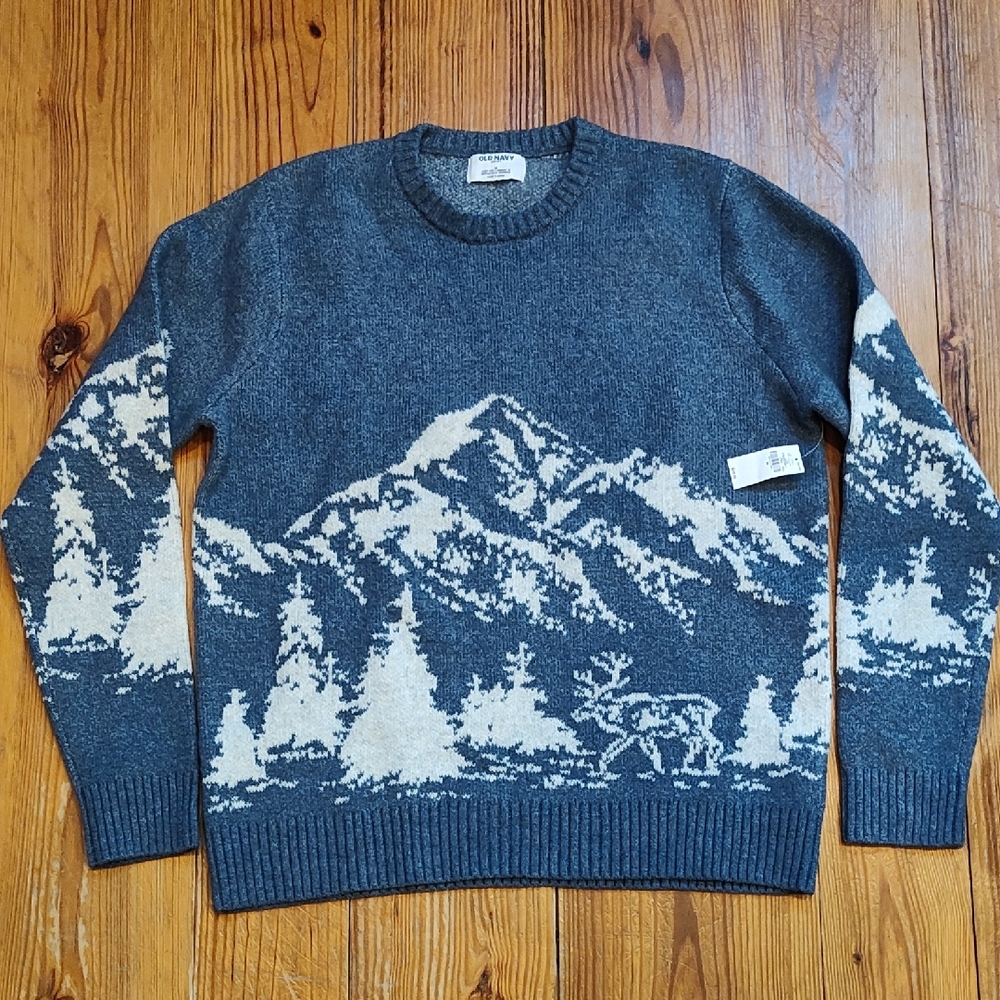 NWT Old Navy Blue and White Winter Mountain Scene Crewneck Sweater Size Medium